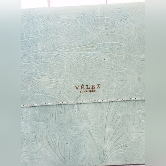 Velez Artisan Since 1986 Made In Colombia Embossed Tooled Leather Pouch Tablet S - Picture 2 of 8